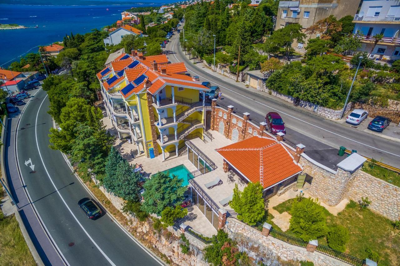 Palace Paulina Residence Нови-Винодолски Экстерьер фото